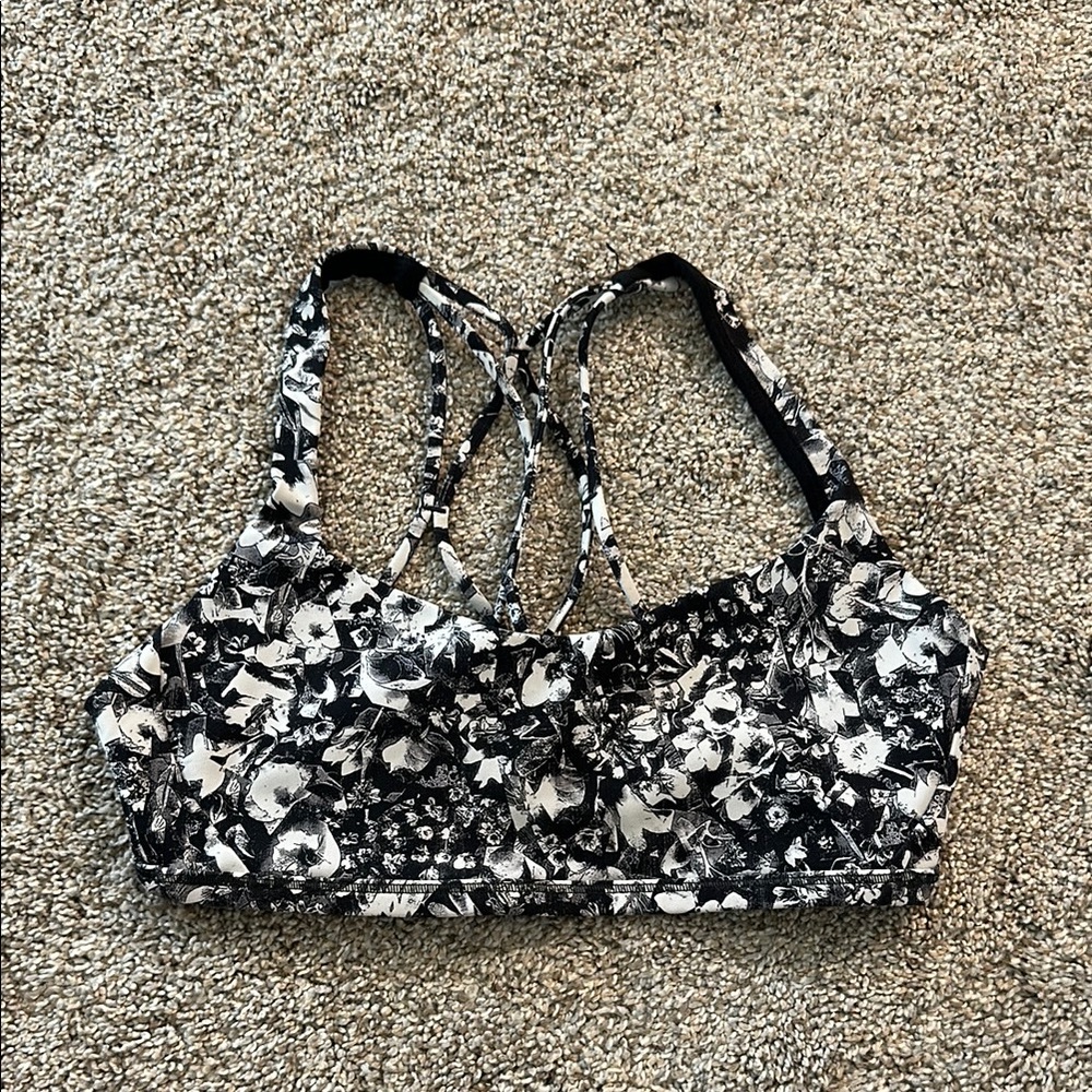 Floral Black and White Women's Sports Bra